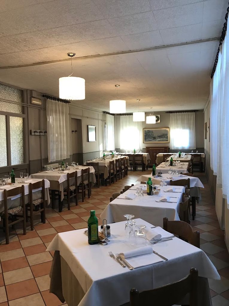 Cedesi attività di Trattoria di pesce rinomata
