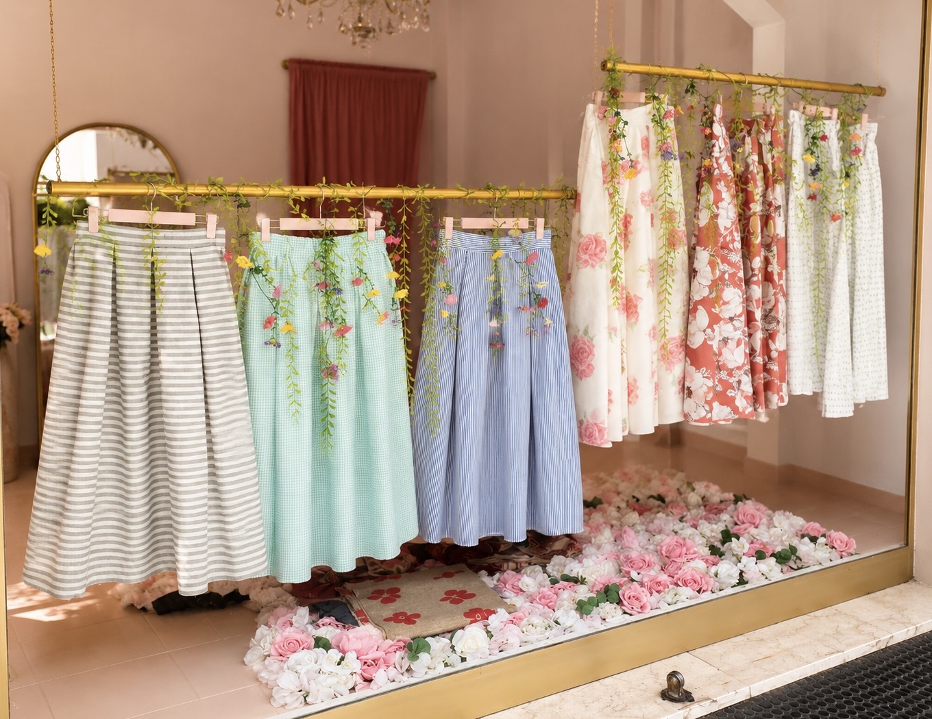 Italian women's apparel brand with e-commerce and established community