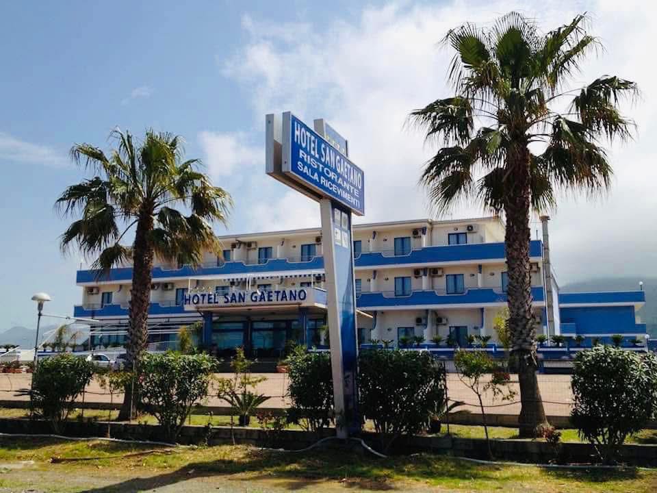 Hotel in vendita a Grisolia