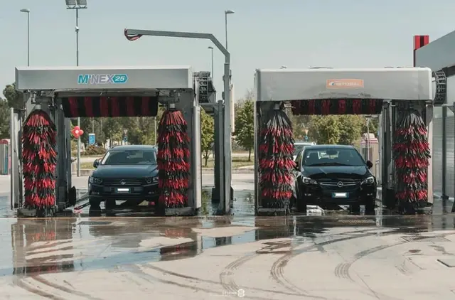 AUTOLAVAGGIO SELF-SERVICE AUTO, CAMION E CAMPER – 3.170 MQ DI TERRENO – ATTIVITÀ STORICA